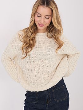 sweter Italy Moda  Dámsky sveter s casual charakterom, vyrobený z hrubého materiálu, ktorý sa skvele hodí na chladné dni. Ideálny model na každodenné