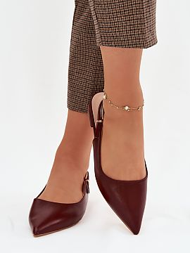 Baleríny Step in style  Elegantné dámske balerínky z ekokože sú štýlovou ponukou na každú príležitosť. Špičaté nosky krásne zdôrazňujú líniu noh