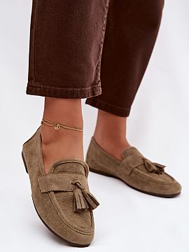 Mokasíny Step in style  Mokasíny pre dámy vyrobené z ekokože sú pohodlným a štýlovým návrhom na každý deň. Plochá podrážka a mäkká stielka zabezpe
