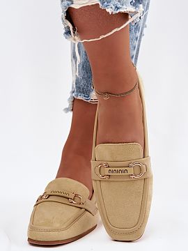 Loaferi Step in style  Dámske loafersy sú elegantný a univerzálny návrh, ideálny na každý deň. Sú umiestnené na plochej podrážke, čo zaručuje pohodl