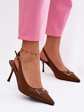 Ihličky Step in style  Elegantné špilky z textilného materiálu sú ideálnou voľbou na špeciálne príležitosti. Špicaté špičky im dodávajú štíhly, 