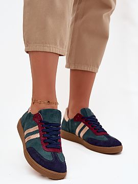 Športová obuv Step in style  Módne dámske tenisky vyrobené z prírodného zamsu sú ideálnou kombináciou štýlu a pohodlia. Nízke, zaväzované topánky skvele pa