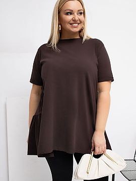 blúzka plus size Relevance  Predĺžený tričko v štýle casual, ideálne na každodenné príležitosti. Vyrobené z príjemnej na dotyk bavlny s prídavkom elastanu