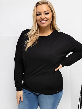 blúzka plus size Relevance  Blúzka plus size s klasickým, okrúhlym výstrihom, navrhnutá s ohľadom na pohodlie a každodenné nosenie. Model v štýle casual, ide�