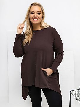 blúzka plus size Relevance  Asymetrická blúzka plus size v štýle casual je ideálnou ponukou na každý deň, kombinuje pohodlie s moderným vzhľadom. Model s krat