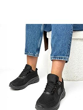 Športová obuv Solea  Topánky sú ideálnou kombináciou pohodlia a moderného štýlu. Vyrobené z vysoko kvalitnej látky, poskytujú ľahkosť a dobrú ventil