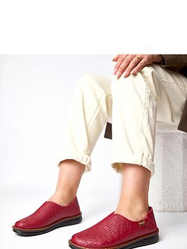 poltopánky Solea  Poltopánky sú univerzálne topánky, ktoré kombinujú klasický vzhľad s každodenným pohodlím. Vyrobené z vysokej kvality ekologicke