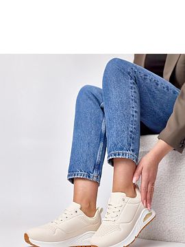 Športová obuv Solea  Športová obuv je kombináciou pohodlia a moderného štýlu, ideálna na každý deň. Vyrobené z odolnej ekologickej kože, sú ľahké,