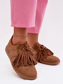 Športová obuv Step in style  Štýlové dámske tenisky z ekokože sú originálnou ponukou pre ženy, ktoré oceniajú módný vzhľad a pohodlie. Na prednej časti top