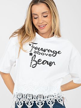 blúzka Factory Price  Každodenná dámska blúzka s ženským a štýlovým charakterom. Vyrobena z vysokokvalitnej bavlny s prídavkom elastanu, zaručuje pohod