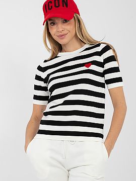 Sveter s krátkym rukávom Factory Price  Štýlový prúžkovaný dámsky sveter je ideálnou voľbou pre ženy, ktoré oceniajú pohodlie a trendy, neformálny štýl. Klasický vz