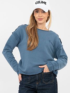 mikina Factory Price  Módny dámsky top s krátkym strihom je skvelou voľbou pre ženy, ktoré ocenia pohodlie a štýl v neformálnom prevedení. Hladký strih