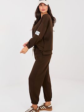 nastaviť Italy Moda  Štýlový teplý set v casual prevedení je ideálnou ponukou pre každodenné outfit. Hladký vzor mu dodáva univerzálny charakter, vďa