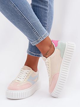 Športová obuv Step in style  Štýlové tenisky z ekokože sú skvelou voľbou pre ľudí, ktorí oceniajú pohodlie a moderný vzhľad. Vďaka platforme obuv nielen zdv