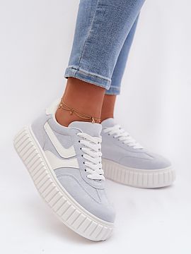 Športová obuv Step in style  Štýlové tenisky z ekokože sú skvelou voľbou pre tých, ktorí ocenia pohodlie a trendy vzhľad. Vďaka platforme nielen zdvíhajú pos