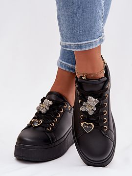 Športová obuv Step in style  Štýlové dámske tenisky z ekokože sú originálnou ponukou pre milovníčky módnych detailov. Model osadený na platforme jemne zdôraz