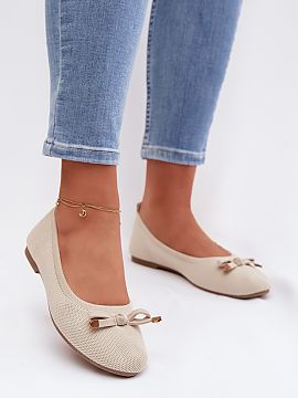 Baleríny Step in style  Baleríny pre ženy z textilného materiálu sú pohodlnou ponukou na každý deň. Plochý strih zabezpečuje pohodlie pri nosení a mäkk�