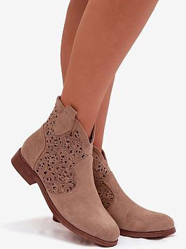 Topánky Step in style  Dámske členkové topánky značky S.Barski sú spojením pohodlia a nadčasového štýlu. Vyhotovené z eko-zamšu. Model s nízkym podp�