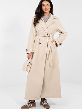 Kabát Factory Price  Dlhý dámsky kabát je elegantnou ponukou na prechodné obdobie jesene, zimy a jari. Vyrobený z vysoko kvalitného polyesteru v klasickom,