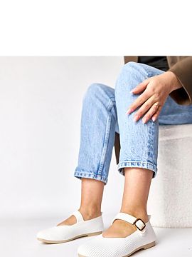 Baleríny Solea  Elegantné baleríny so zapínaním na pásek sú jemným a ženským návrhom na každý deň aj na špeciálne príležitosti. Vyrobené z