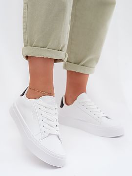 Športová obuv Step in style  Tenisky pre ženy Big Star sú spojením minimalistického štýlu s funkčnosťou. Vyrobené z ekologickej kože, vyzerajú moderno a sú �