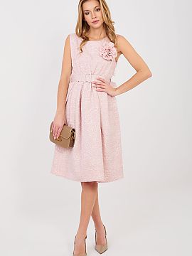 formálne šaty Rue Paris  Elegantná návštevná šaty vytvorená s ohľadom na výnimočné príležitosti a štýlové výjazdy na večierok. Rozšírený strih kr