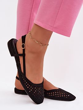 Baleríny Step in style  Baleríny pre ženy z ekokože sú štýlovým a pohodlným návrhom na teplé dni. Ažúrová vrchná časť im dodáva ľahkosť a jemný 