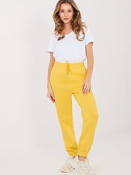 Tepláky Factory Price  Štýlové športové nohavice typu joggery sú ideálnou kombináciou pohodlia a športového módného charakteru. Skvelo sa hodia ako na 