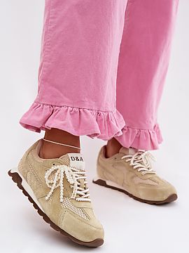 Športová obuv Step in style  Dámske tenisky vyrobené z prírodného semišu a sieťky sú pohodlnou ponukou pre každodenné štýlové outfity. Kombinácia materiálo
