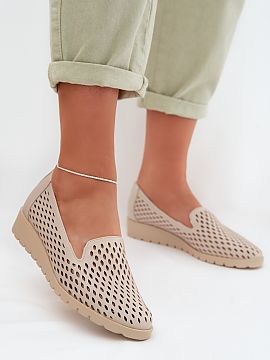poltopánky Step in style  Dámske poltopánky značky Jezzi sú ideálnou ponukou na teplejšie dni. Čipkovaný svršok nielen pritiahne pozornosť decentným vzorom