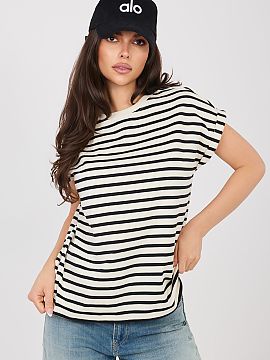 Tričko Sublevel  Dámske tričko štandardnej dĺžky, vyrobené z hrubej, vysokokvalitnej bavlny, ktorá zaručuje trvanlivosť a pohodlie počas celého d�