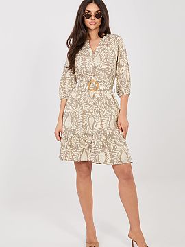 denné šaty Sublevel  Elegantná šaty s dĺžkou po kolená, vyrobená z príjemnej na dotyk, ľahkej viskózy, ktorá krásne padne na postavu a zabezpečuje po