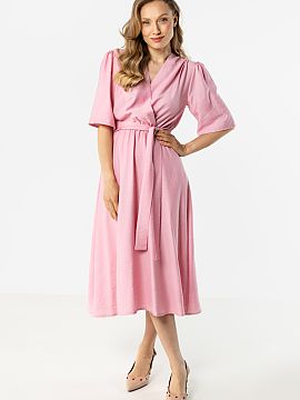 denné šaty awama  Ľahké midi šaty v šatníkovom strihu sú ideálnou voľbou na každý deň aj na elegantnejšie výjazdy. Výstrih do V krásne zdôraz�