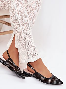 Balerinki Step in style  Dámske baleríny vyrobené z kombinácie ekokože a sieťového materiálu sú štýlovou ponukou na teplejšie dni. Špicaté špičky zd�