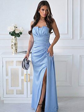 dlhé šaty Bicotone  Ohromujúce večerné šaty v odtieni máty, vyrobené z jemne lesklého materiálu so skrytým zipsom. Moderný korzet s efektnými záhybm