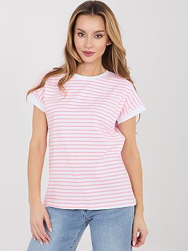 Tričko Relevance  Klasické dámske tričko v casual štýle, ideálne na každý deň a rôzne každodenné príležitosti. Model s štandardnou dĺžkou má