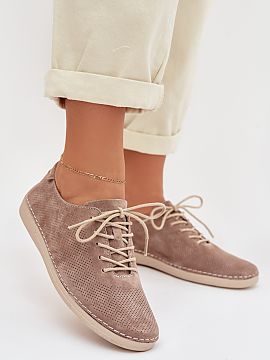 poltopánky Step in style  Zviazané dámske poltopánky značky S.Barski sú kombináciou klasického elegancie a každodenného pohodlia. Vyrobené z prírodného za