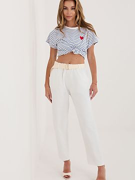 zamatové nohavice Italy Moda  Dámske štručkove nohavice s moderným krojom typu carrot, ideálne na každý deň. Vyrobené z vysoko kvalitnej zmesi bavlny s prídavko