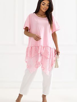 blúzka Italy Moda  Výnimočná dámska blúzka v boho štýle, ktorá spája pohodlie so subtilnou, ženskou eleganciou. Model s dlhším strihom má klasick�
