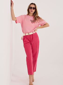 zamatové nohavice Italy Moda  Dámske štručkové nohavice s elegantným krojom typu cigarety, ktoré sa skvele hodia do každodenných štýlov. Vyrobené z vysokej kva