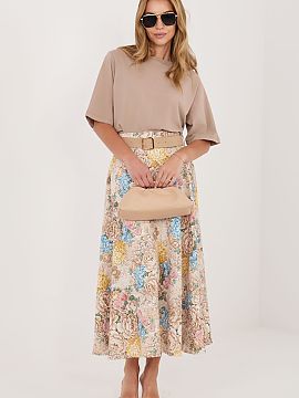 Sukňa Italy Moda  Štýlová midi sukňa s elegantným a zároveň univerzálnym charakterom. Skvelo sa hodí do pracovných outfitov, na obchodné stretnutia
