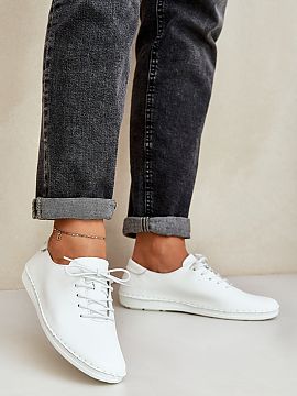 poltopánky Step in style  Poltopánky pre ženy vyrobené z prírodnej kože, zaručujú trvanlivosť a eleganciu. Sú umiestnené na plochej podrážke. Zaoblené š
