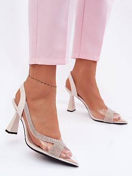 Sandále na podpätku Step in style  Dámske sandále značky Vinceza sú mimoriadne efektnou ponukou pre špeciálne príležitosti. Priehľadný svršok zdobený mnohými drob