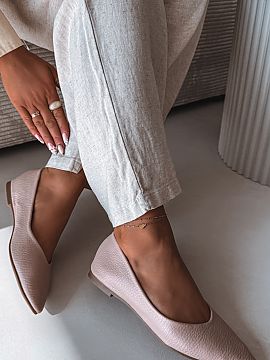 Balerinki Step in style  Baleríny pre ženy z eko kože sú elegantnou a pohodlnou ponukou na každý deň. Ľahký strih robí topánky ideálnymi pre rôzne štý