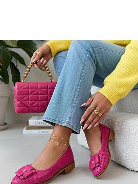 Balerinki Solea  Elegantné čipkované baletky sú dokonalou kombináciou pohodlia a ženského štýlu. Vyrobené z vysoko kvalitnej prírodnej kože, posk