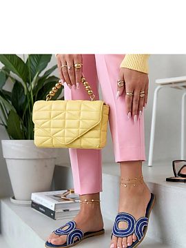 Klapky Solea  Jemné žabky s ozdobnými zirkónmi sú elegantnou ponukou pre ženy, ktoré oceniajú pohodlie spojené s decentným leskom. Vyrobené z v