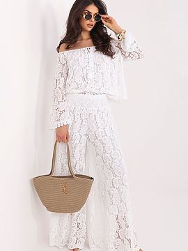Nohavice z čipky Italy Moda  Elegantné, čipkované nohavice palazzo sú štýlovým návrhom pre ženy, ktoré si vážia eleganciu a pohodlie. Vyrobené z jemnej čip