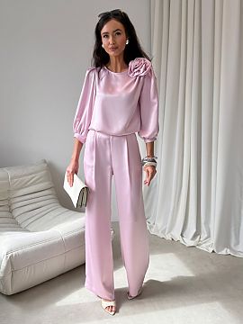 dámske nohavice Roco Fashion  Nohavice Elsa sú vyrobené z jemného, saténového materiálu, ktorý poskytuje neuveriteľný komfort pri nosení, ale tiež pridáva ele