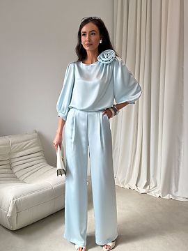 dámske nohavice Roco Fashion  Nohavice Elsa sú vyrobené z jemného, saténového materiálu, ktorý poskytuje neuveriteľný komfort pri nosení, ale tiež pridáva ele