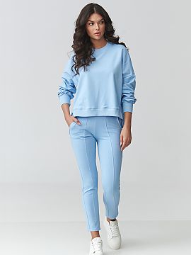 nastaviť Makadamia  Štýlový dámsky teplý set je ideálnou kombináciou pohodlia a moderného dizajnu. Súprava sa skladá z voľnej mikiny s oversized stri